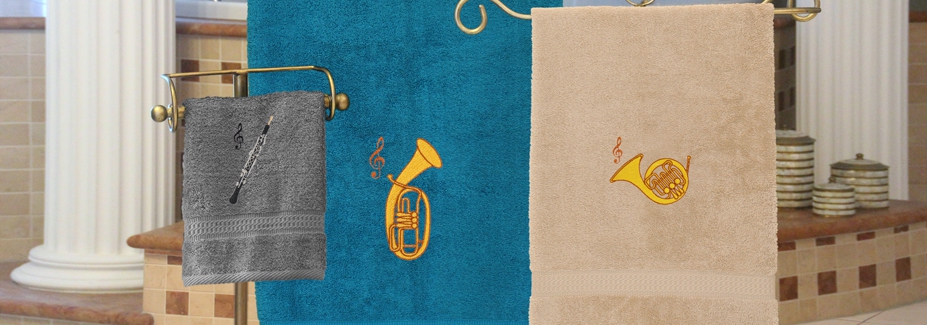 bestickte Heimtextilien mit Instrumenten