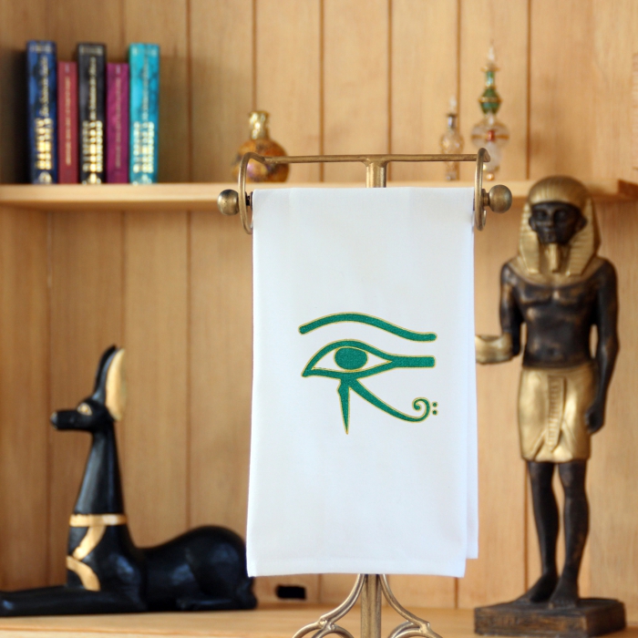 Geschirrtuch 50 x 70 cm, weiß mit dem Auge des Horus bestickt