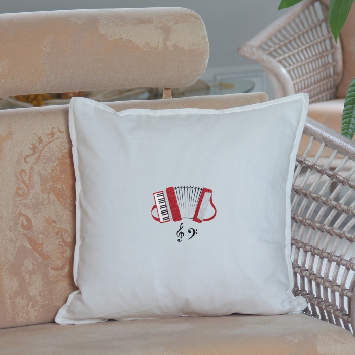 Kissen 50 x 50 cm Weiß, mit Tasteninstrumenten bestickt