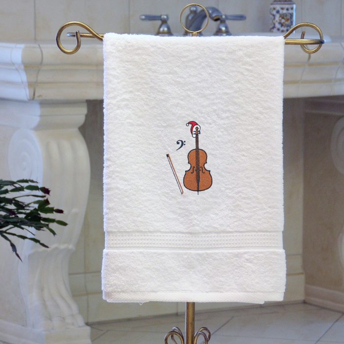 Handtuch weiß, mit Streichinstrumenten und Nikolausmütze, bestickt