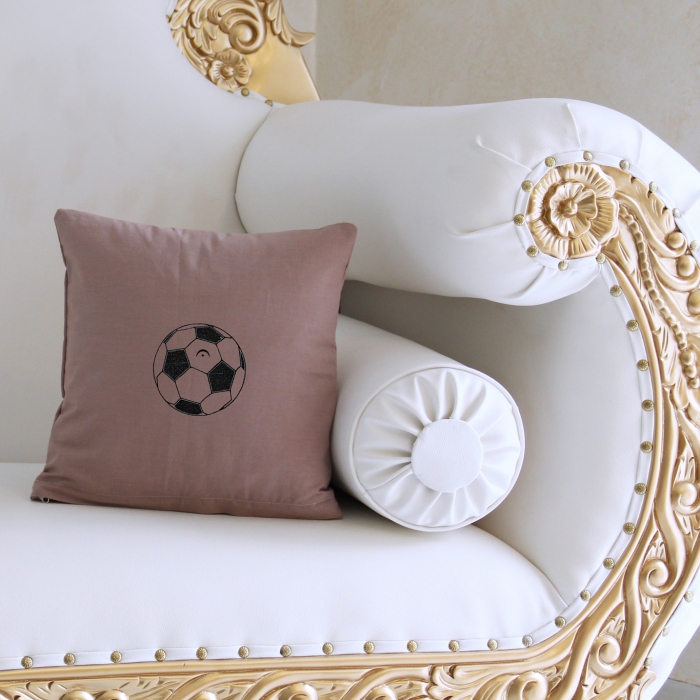 Mini-Kissen mehrere Farben 30 x 30 cm, mit einem Fußball bestickt