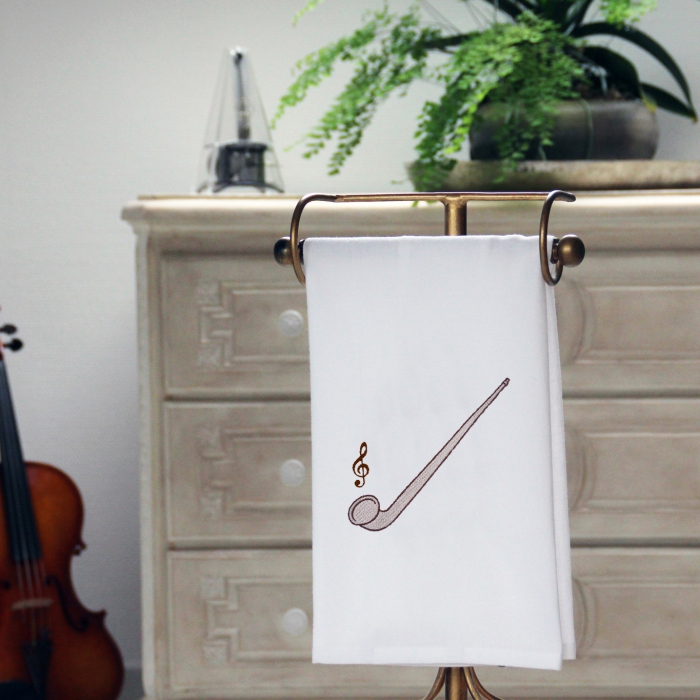 Geschirrtuch 50 x 70 cm, weiß mit Alphorn und Notenschlüssel bestickt