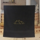 Pyramiden - Handtuch, in verschiedenen Größen und Farben mit 3 ägyptischen Goldpyramiden bestickt