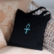 Baumwolltasche schwarz, mit einem altägyptischen Ankh bestickt