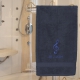 Personalisierte marinefarbene Handtücher, mit Violinschlüssel bestickt