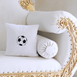 Mini-Kissen mehrere Farben 30 x 30 cm, mit einem Fußball bestickt