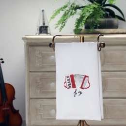 Geschirrtuch 50 x 70 cm, weiß mit Akkordeon und zwei Notenschlüsseln bestickt